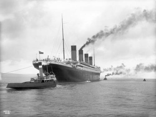 2 апреля 1912 года. Ходовые испытания состояли из ряда тестов его маневренных характеристик, проведенных сначала в Белфастском заливе, а затем в открытых водах Ирландского моря.